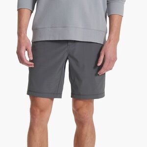 Vuori Pebble Short Gray Striped men's size 33